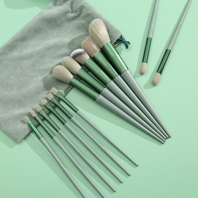 Palette Perfection : 13 Pcs Makeup Brush Set